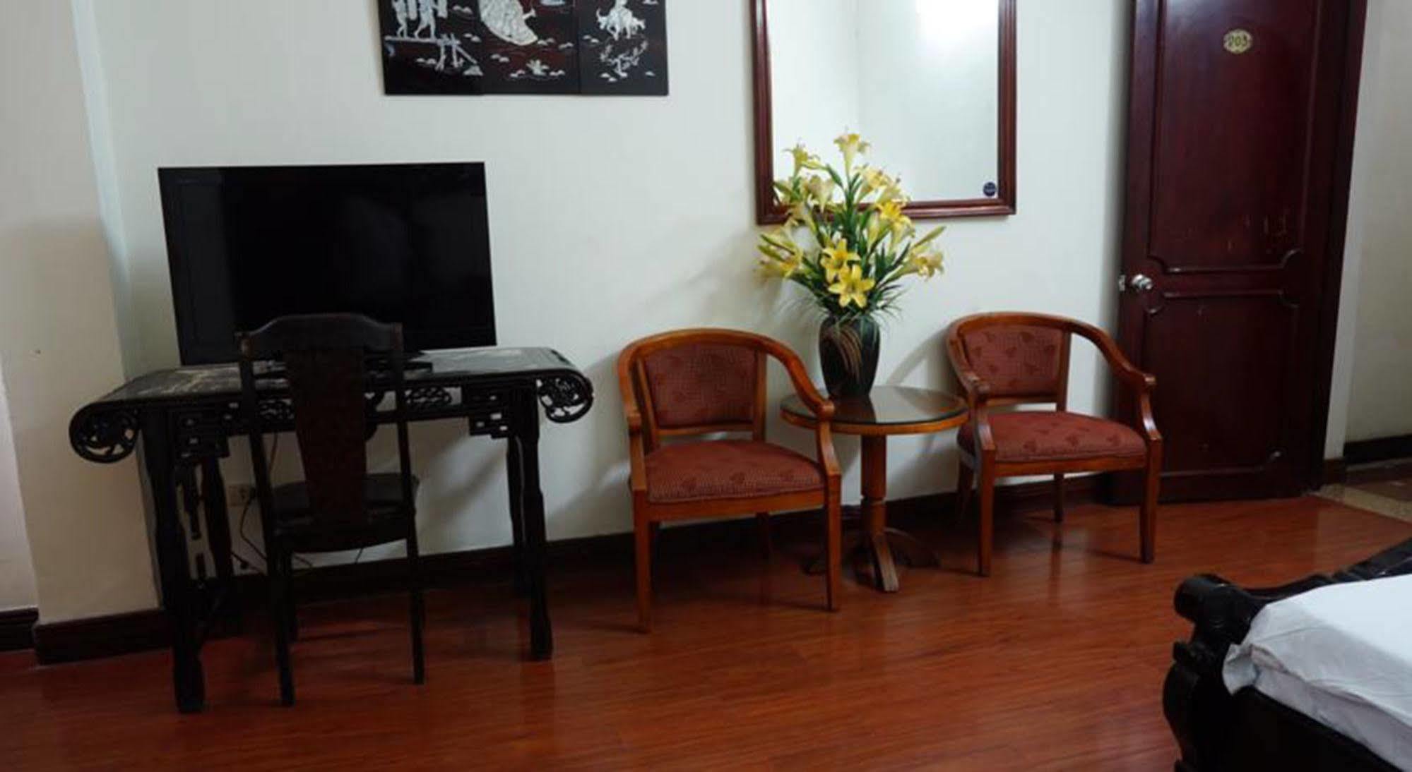 Hanoi Golden Moon Guest House & Travel Exterior foto