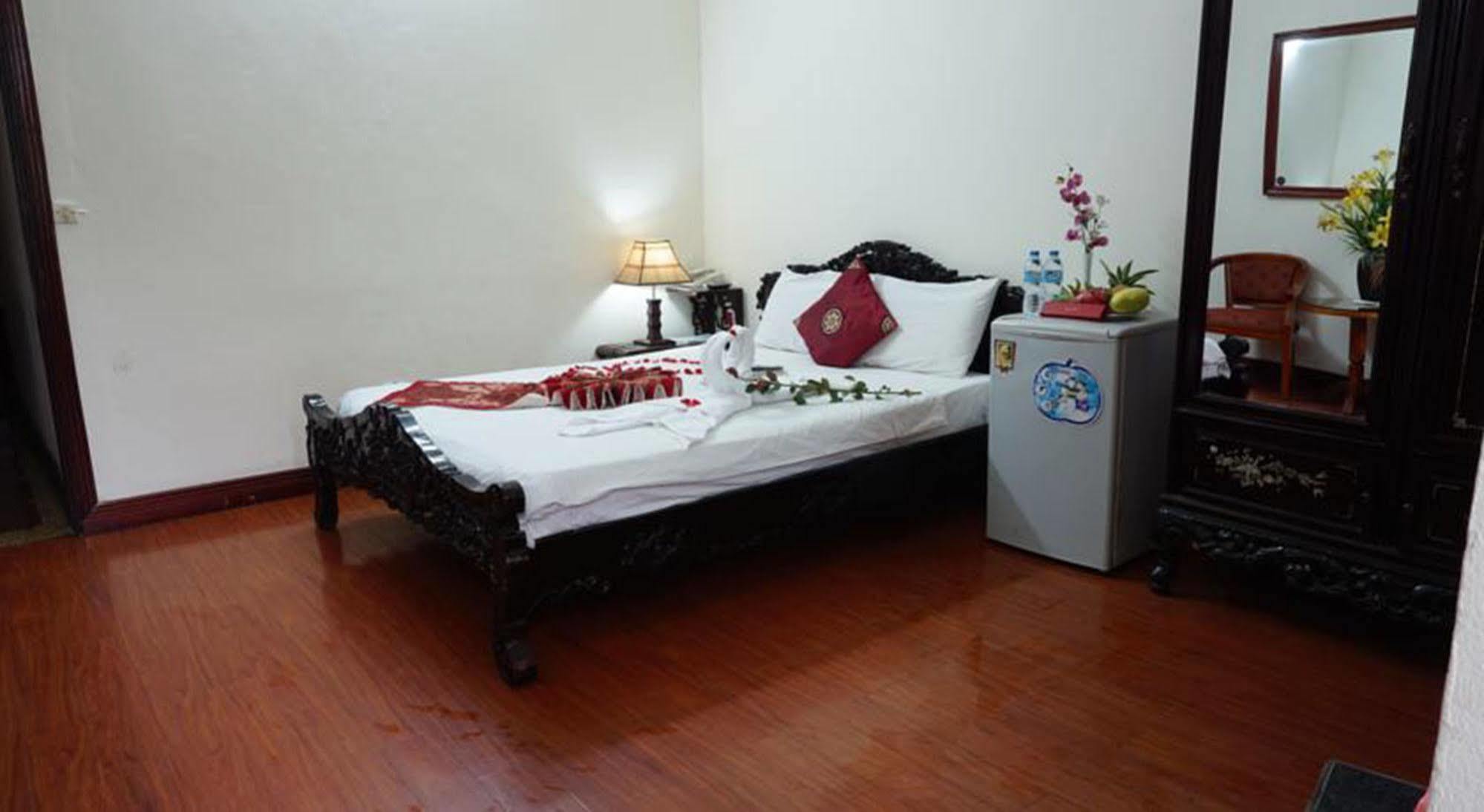 Hanoi Golden Moon Guest House & Travel Exterior foto